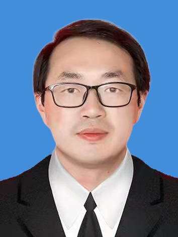 白栋木党组成员、副主任