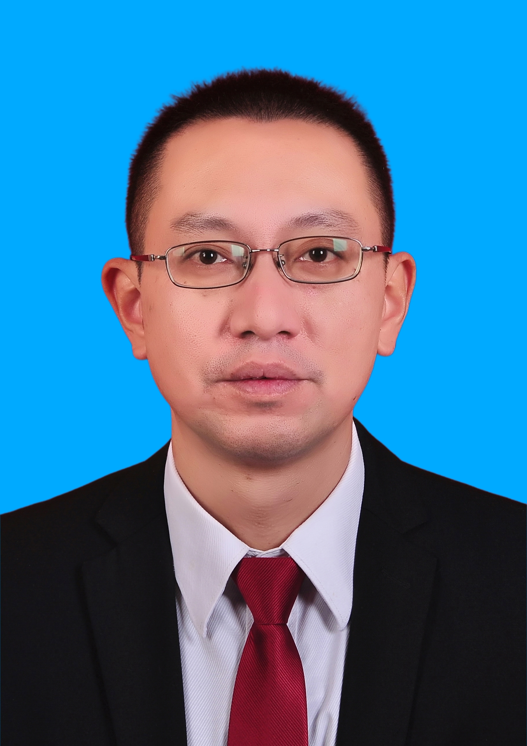 张黎党委委员、副局长