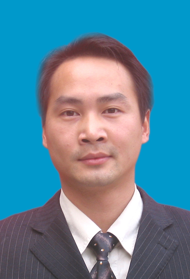 曾利维党组成员、副局长