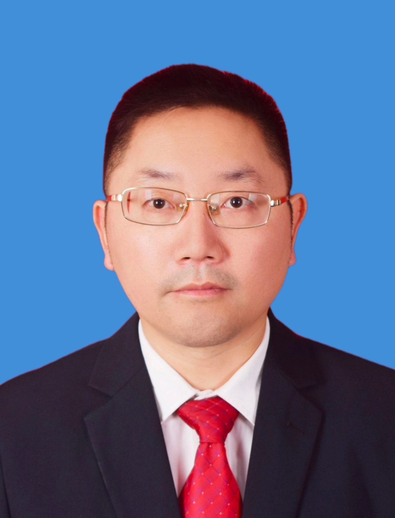 赵治中党委委员、区疾控中心主任