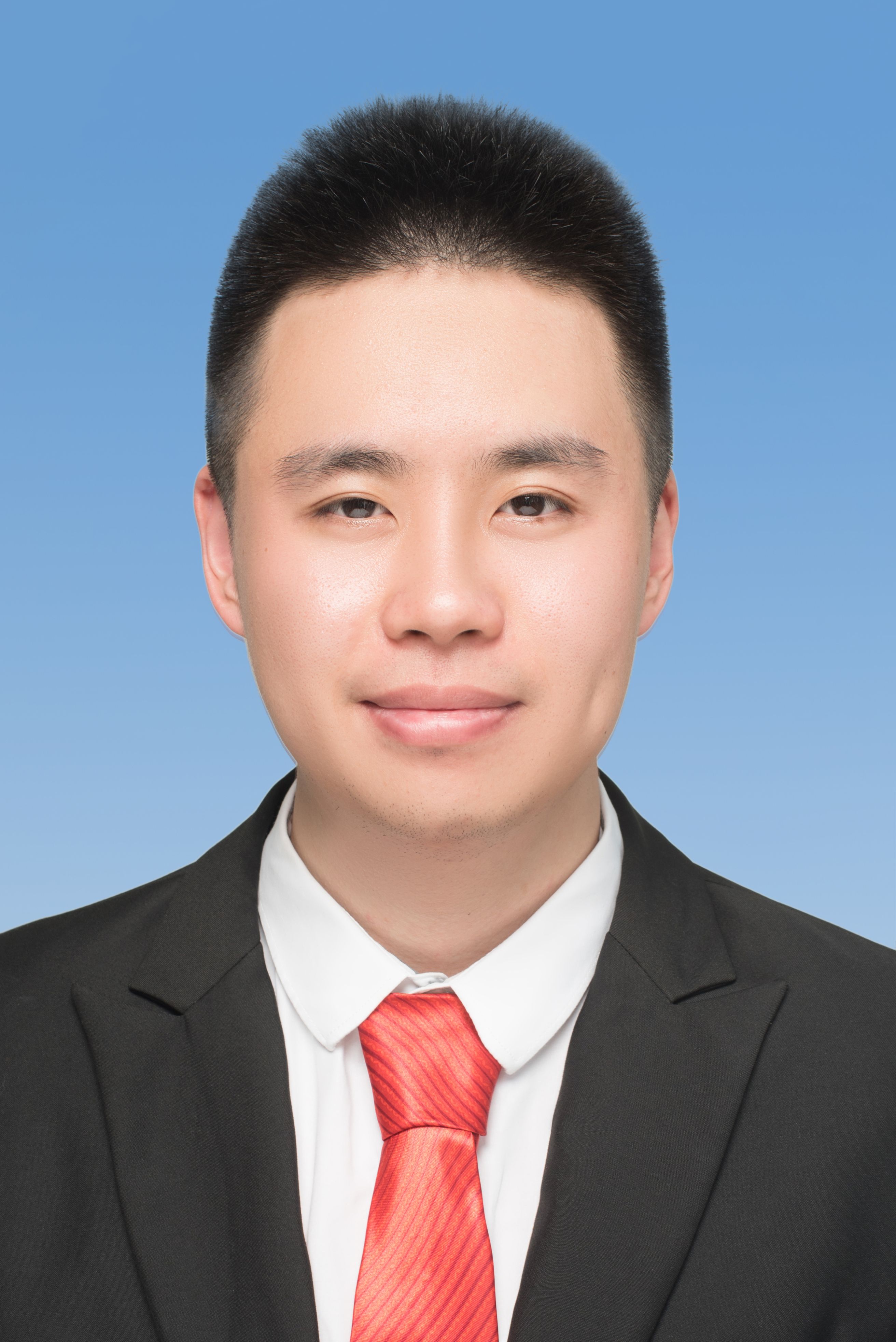 黄靖云党工委委员、办事处副主任