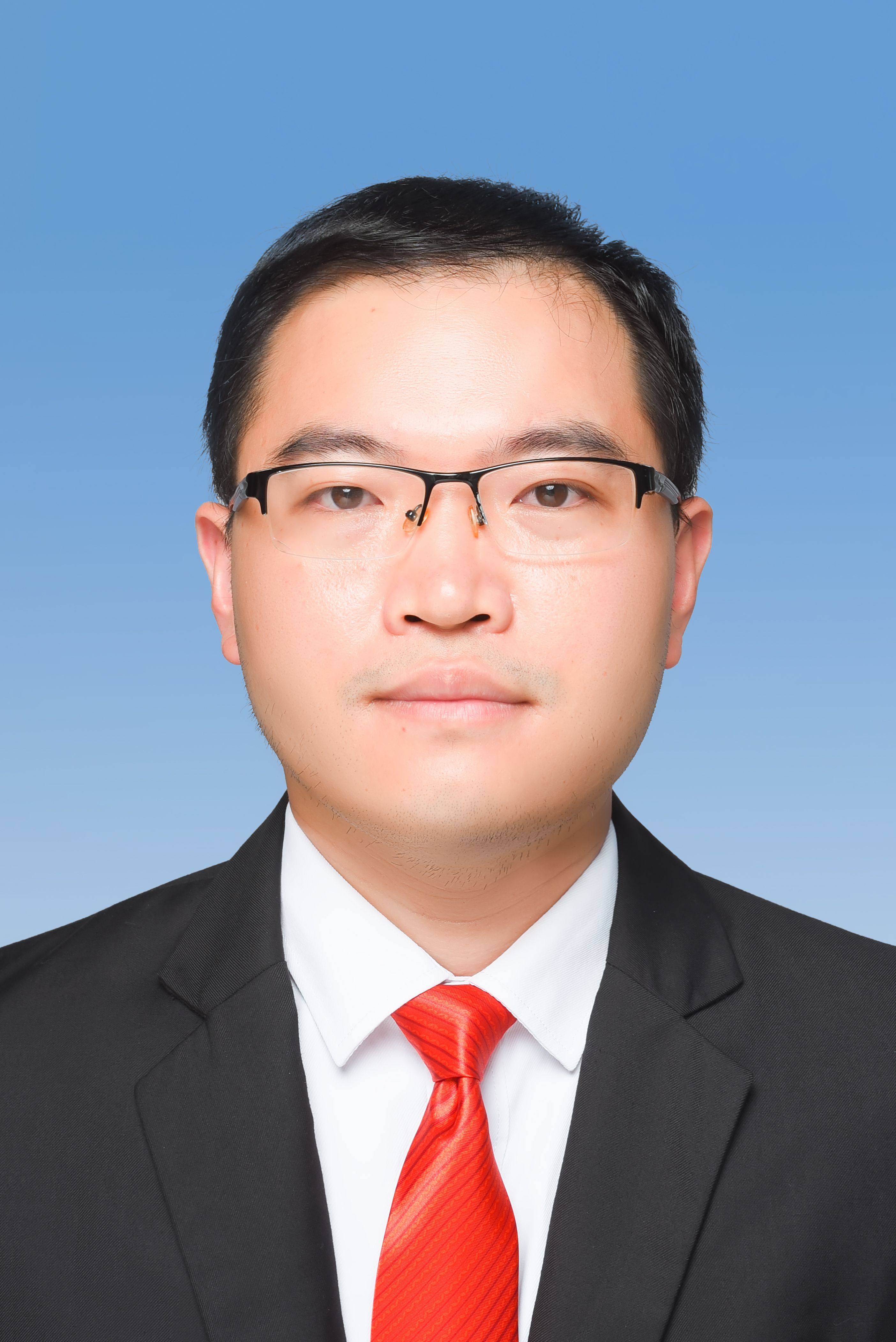 罗秀君党工委副书记、办事处主任