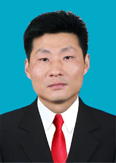 孔强政法委员、副镇长