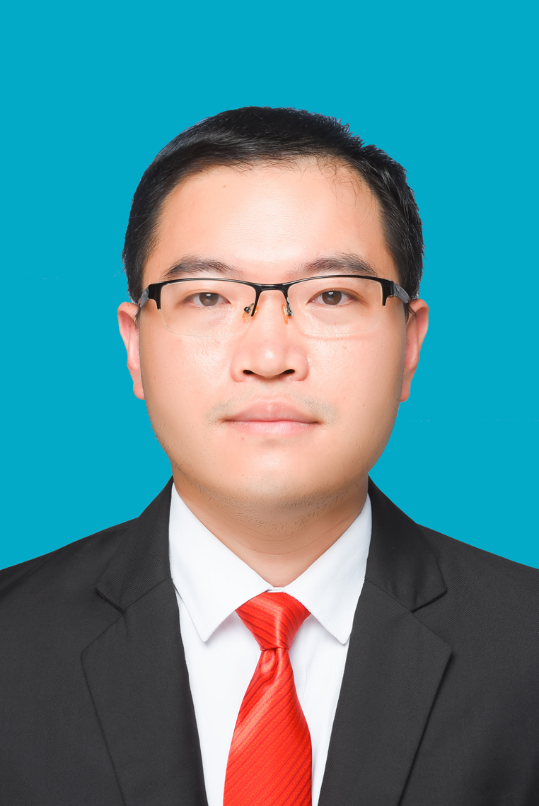 罗秀君党委副书记、镇长