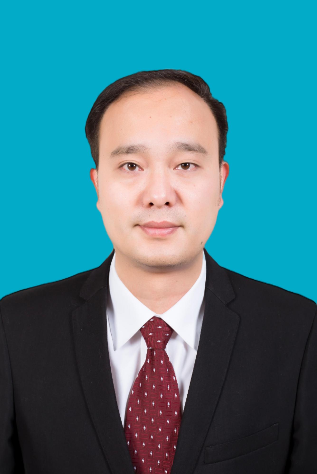 周华鹏镇党委委员、宣传委员