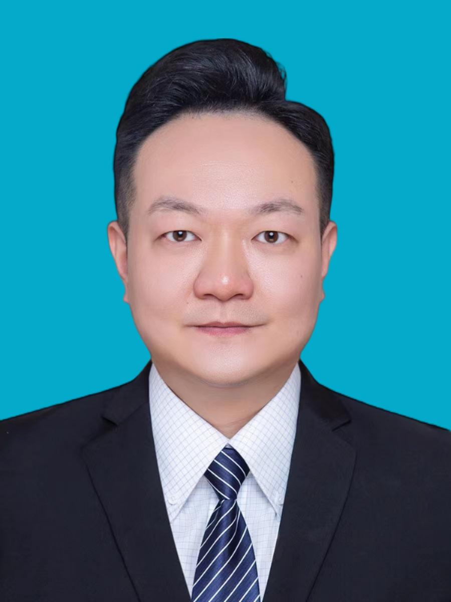 李帅镇党委委员、人武部长、副镇长