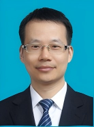 邓伟云镇党委副书记、镇长