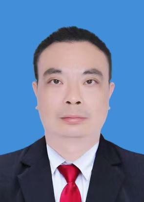 杨罡党委委员、人武部长、副镇长