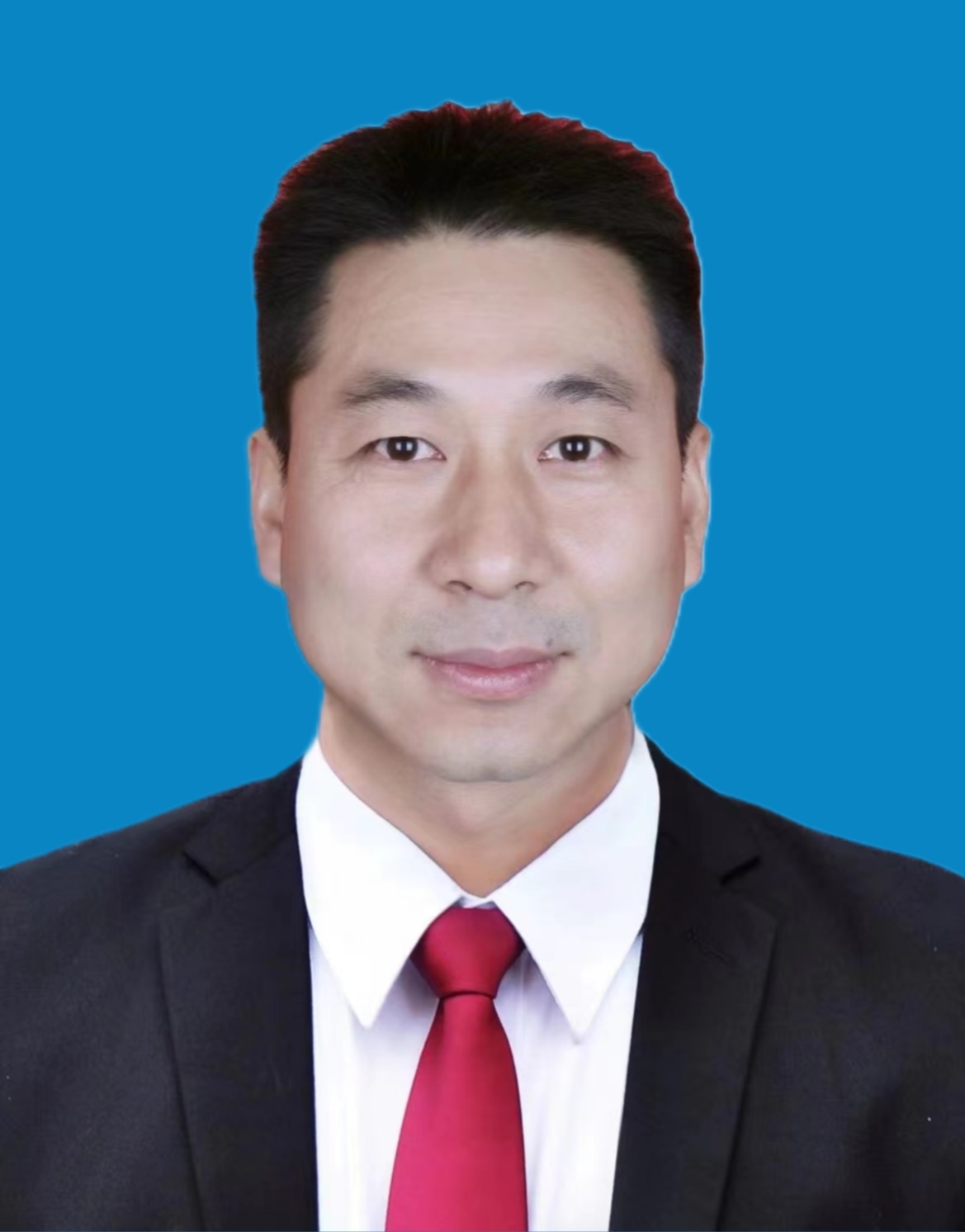 李乾春副镇长
