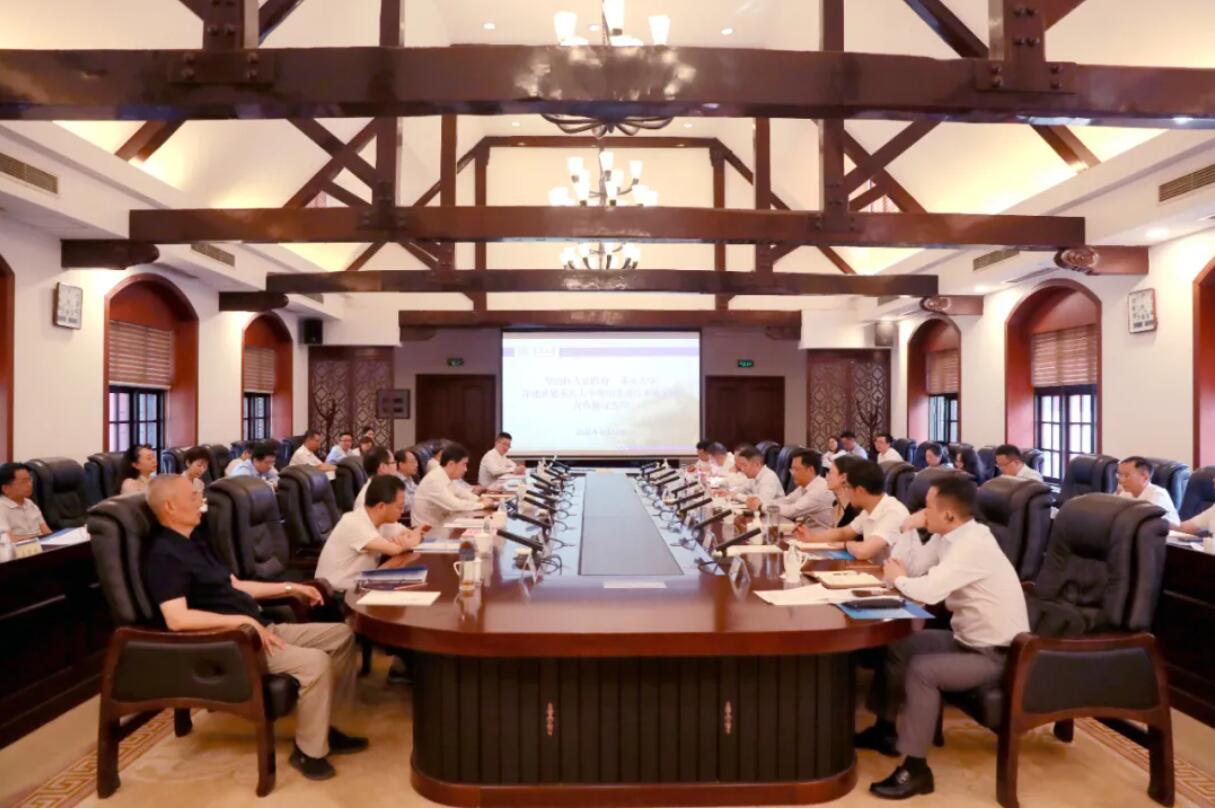 璧山区与重庆大学签订合作协议