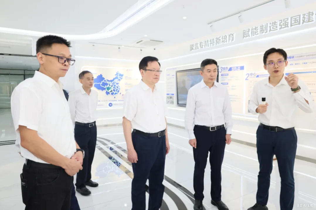 屈谦来璧调研人才工作时强调：全方位培养引进用好人才 大力激发人才创新活力